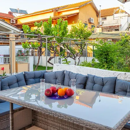 Dimitra Apartment *