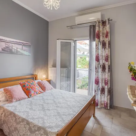 Apartment Dimitra *